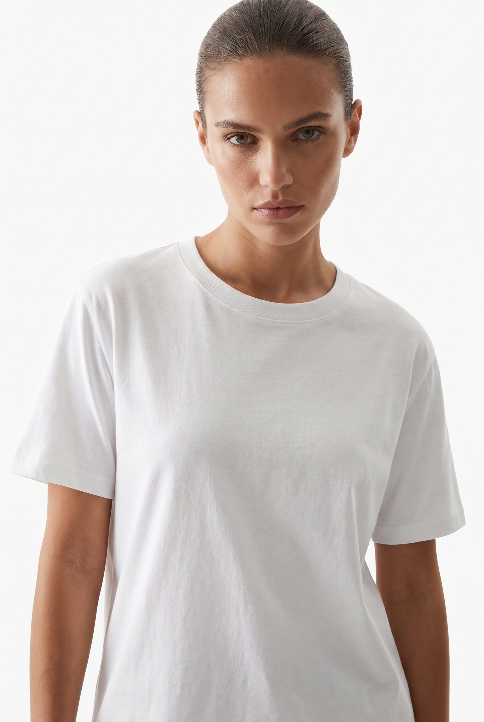 WordPress store visual showing white tshirt for apparel and fashion products