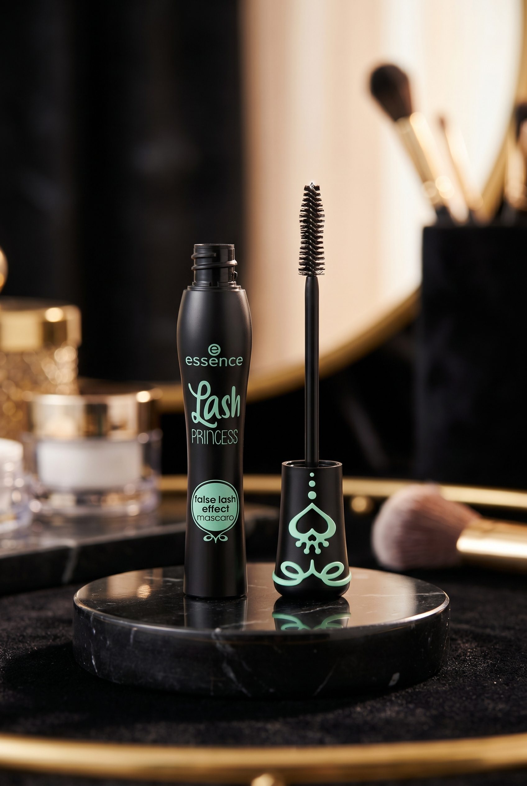 Fotogenic AI examples beauty essence mascara lash princess fotogenic ai output for ai product image generator landing page