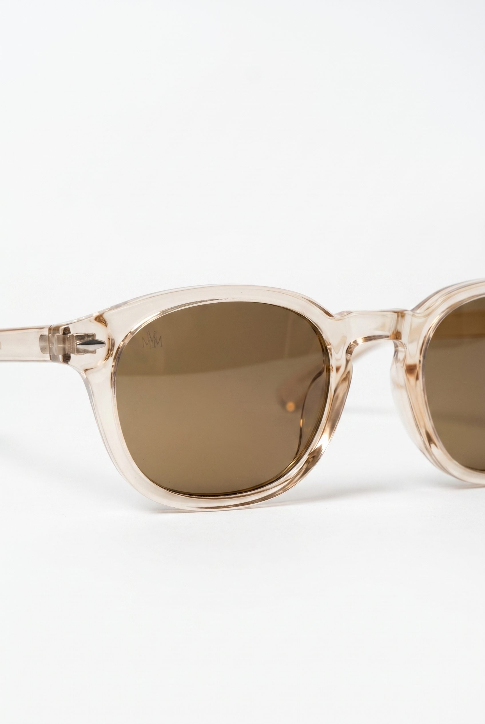 Fotogenic AI workflow sunglasses publish ready output for an AI product photo generator page