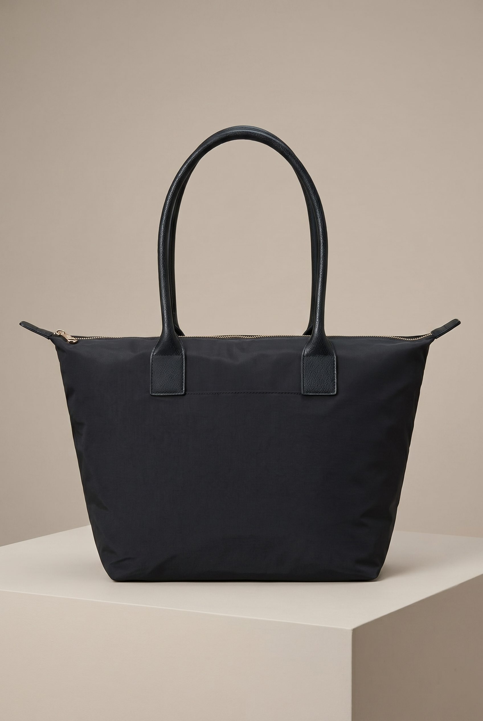 WordPress product image generator example showing a black structured tote product image
