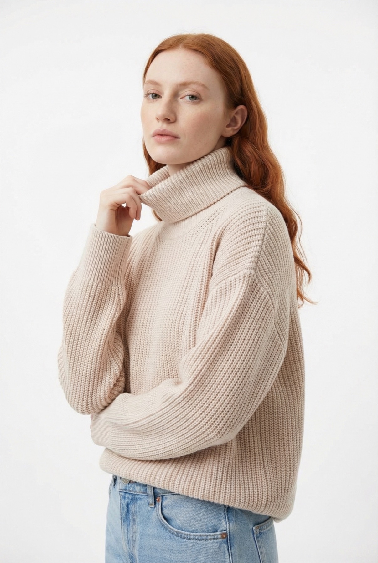 Fotogenic AI model generator product photo of a model wearing a neutral knit sweater for catalog output