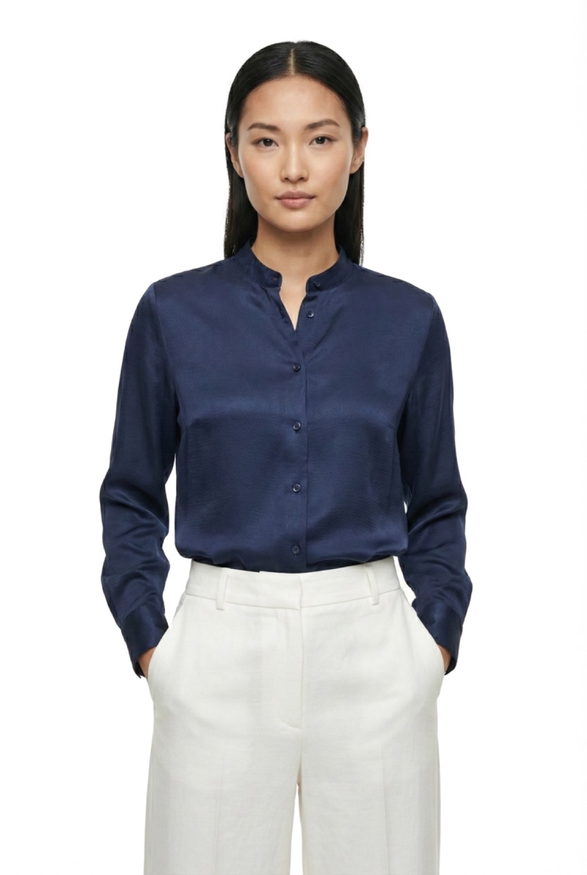 AI model generator Editorial model ecommerce product photo example