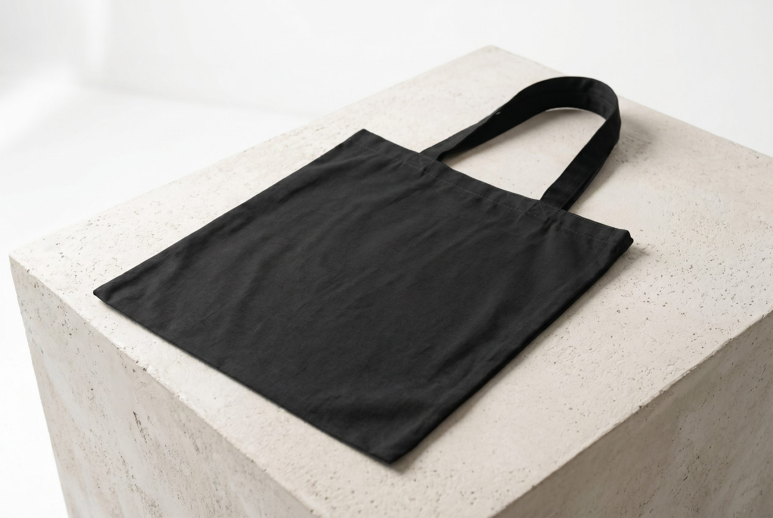 Bags product photography ecommerce image with a logo-free bag or tote