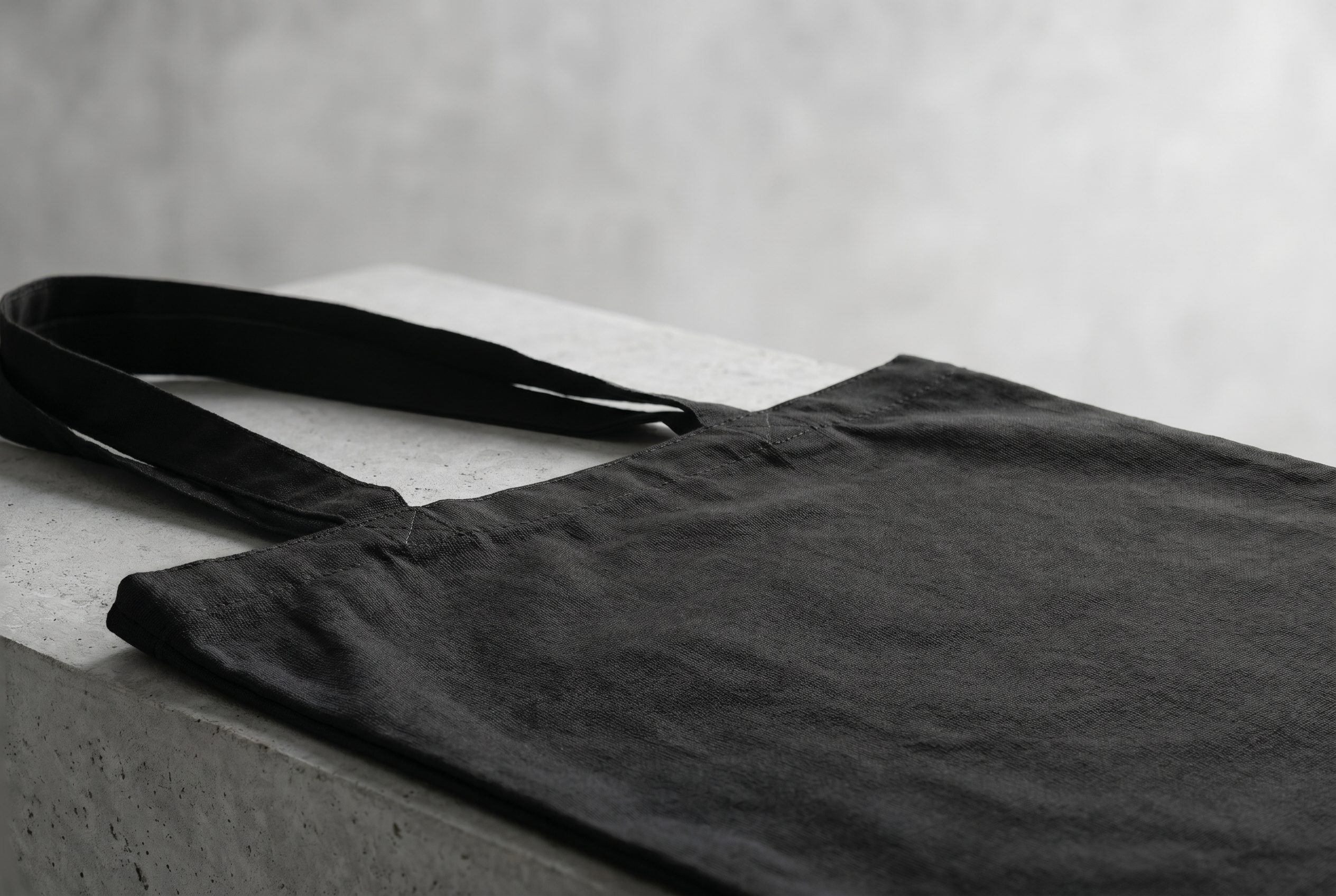 Bags product photography ecommerce image with a logo-free bag or tote