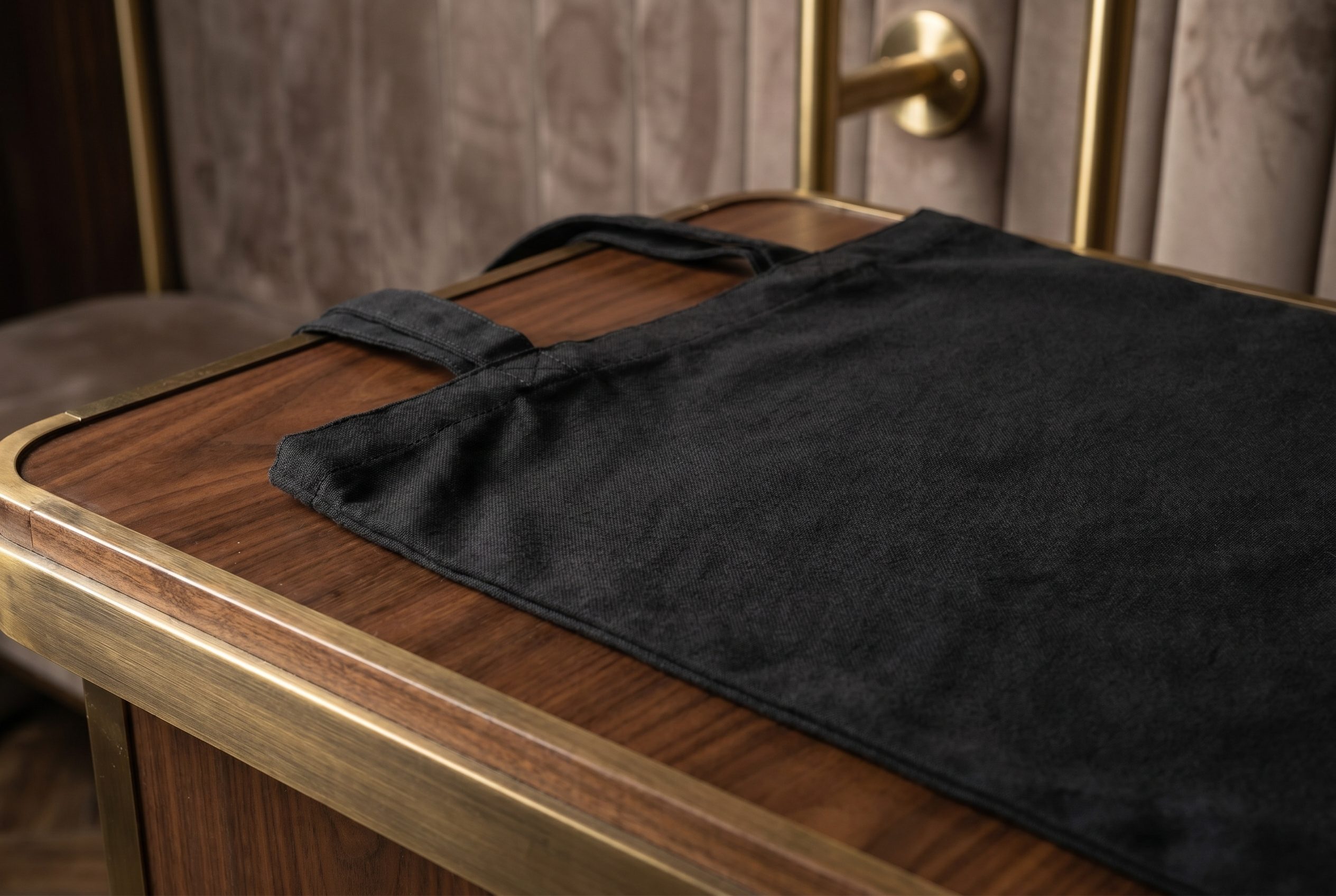 Bags product photography ecommerce image with a logo-free bag or tote