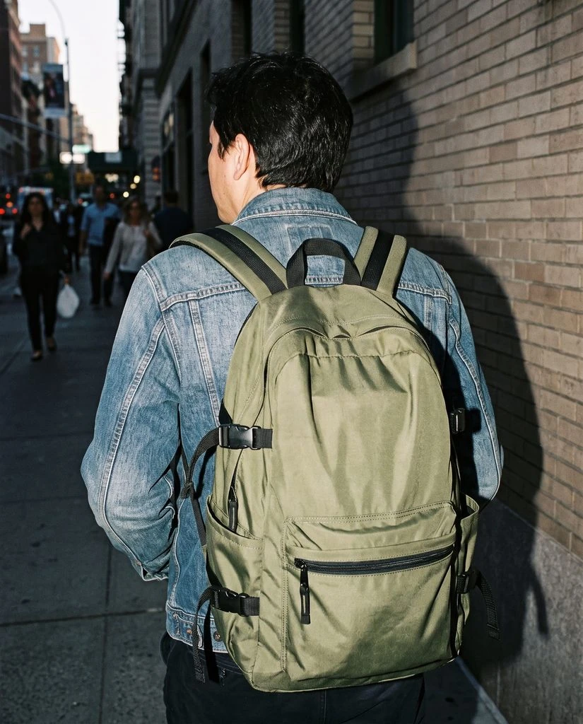 Backpack 2000s Flash preview
