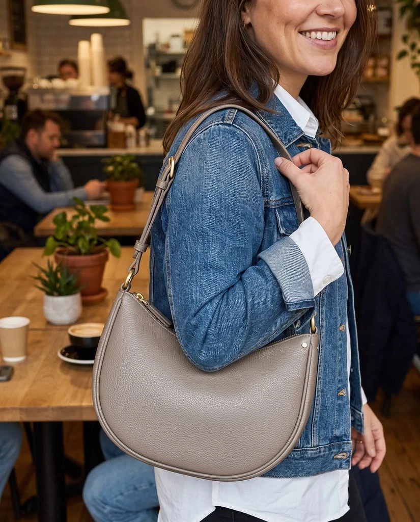 Bag Cafe Ugc preview