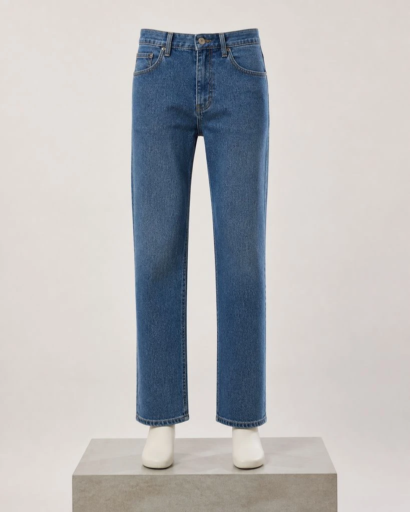 Jeans - Clean Silhouette Steal the Style preview