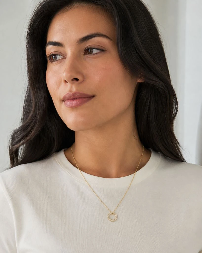 Necklaces - Necklace Worn Scale Steal the Style preview