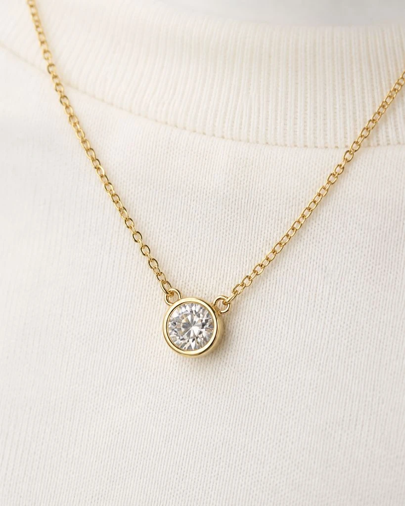 Necklaces - Necklace Pendant Macro Steal the Style preview