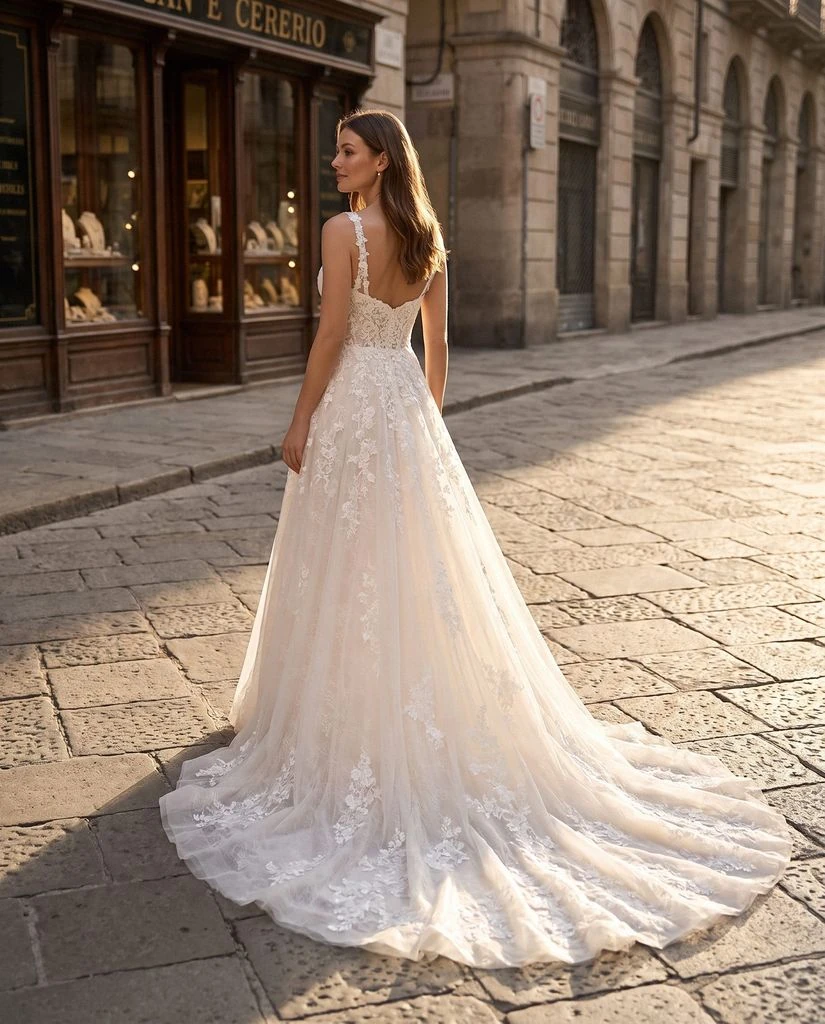 Wedding Dress Film Golden preview