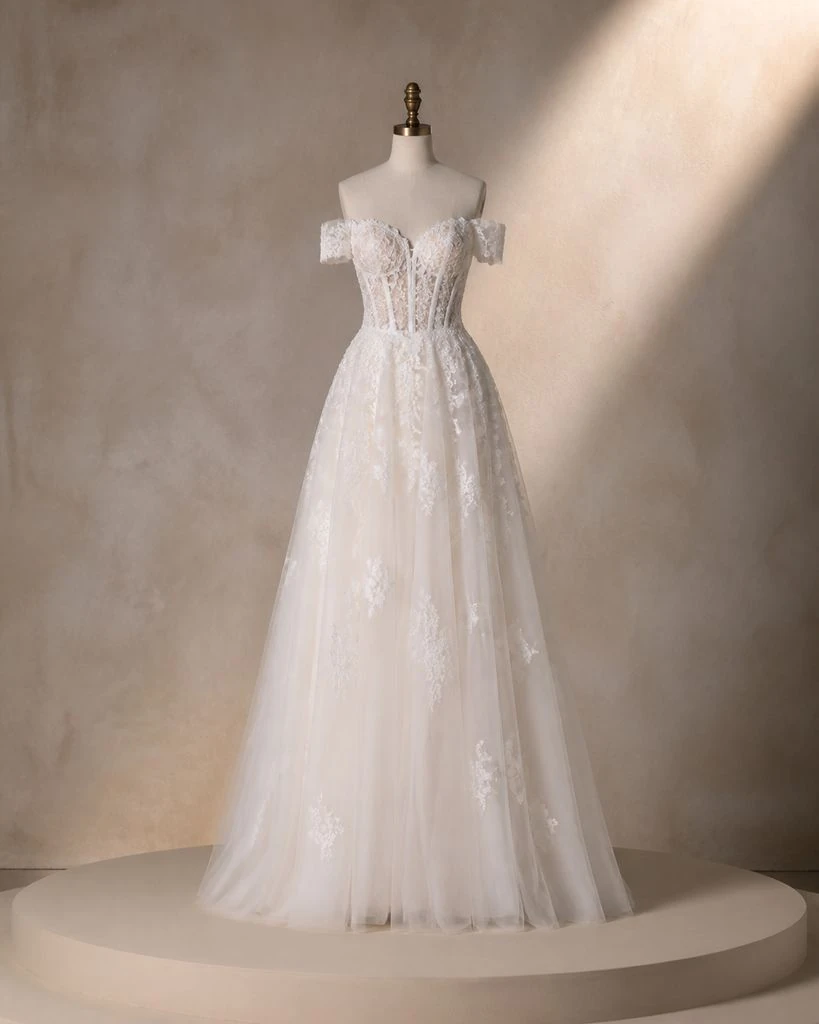 Wedding-Dresses - Material Studio Steal the Style preview